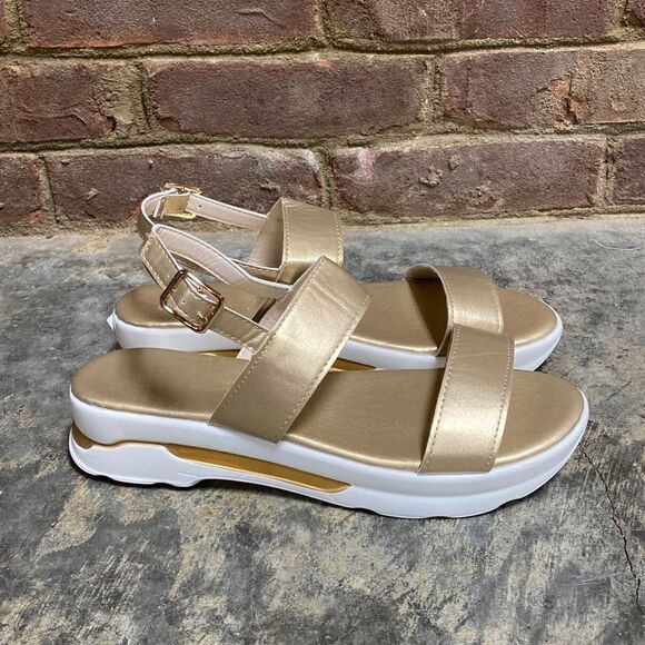 Gold Strapped Sandals Size 39 NEW - Picture 2 of 7